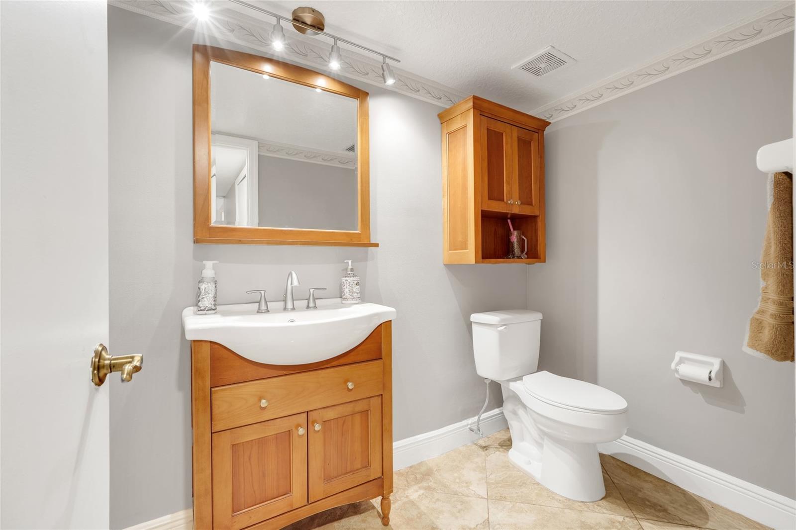 Image 15 of 46 For 6809 Parson Brown Drive