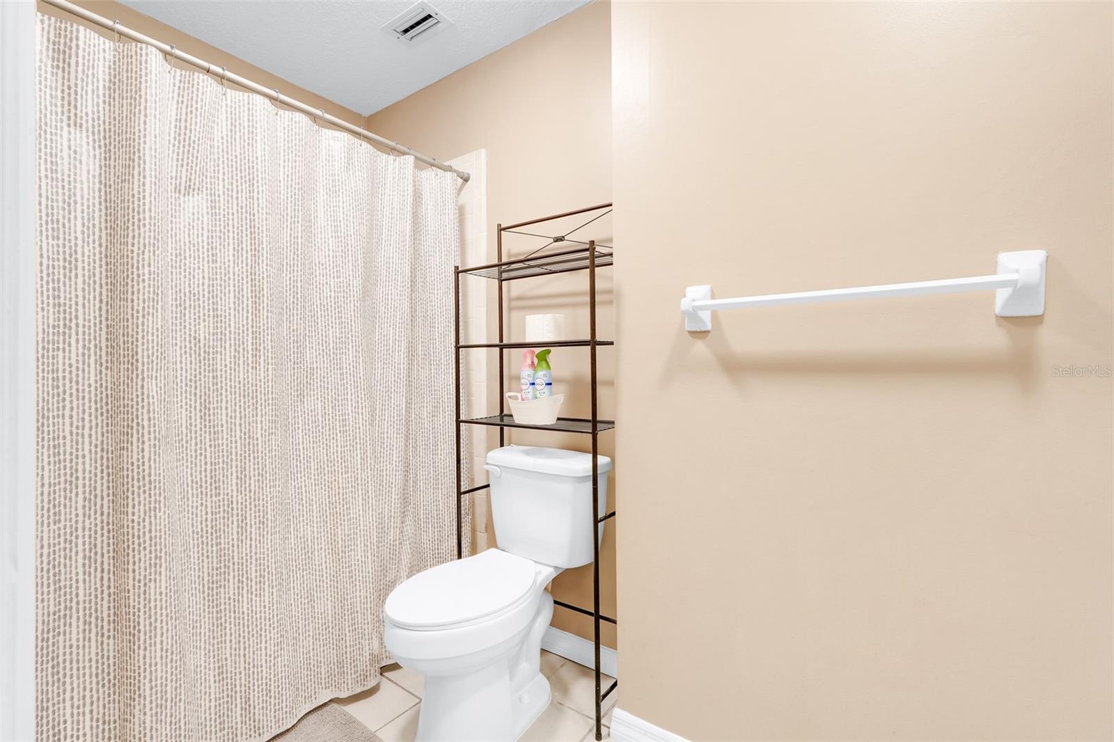 Image 32 of 46 For 6809 Parson Brown Drive