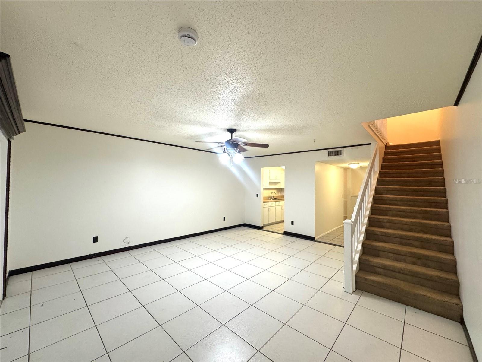 Image 3 of 20 For 4589 Lighthouse Circle 51