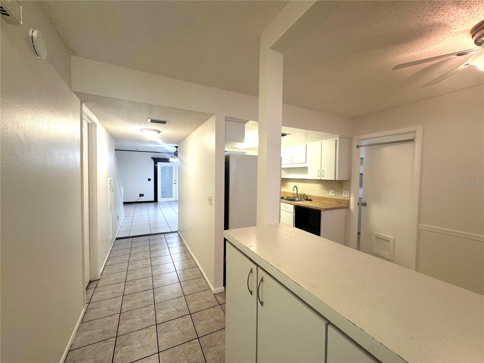 Image 4 of 20 For 4589 Lighthouse Circle 51