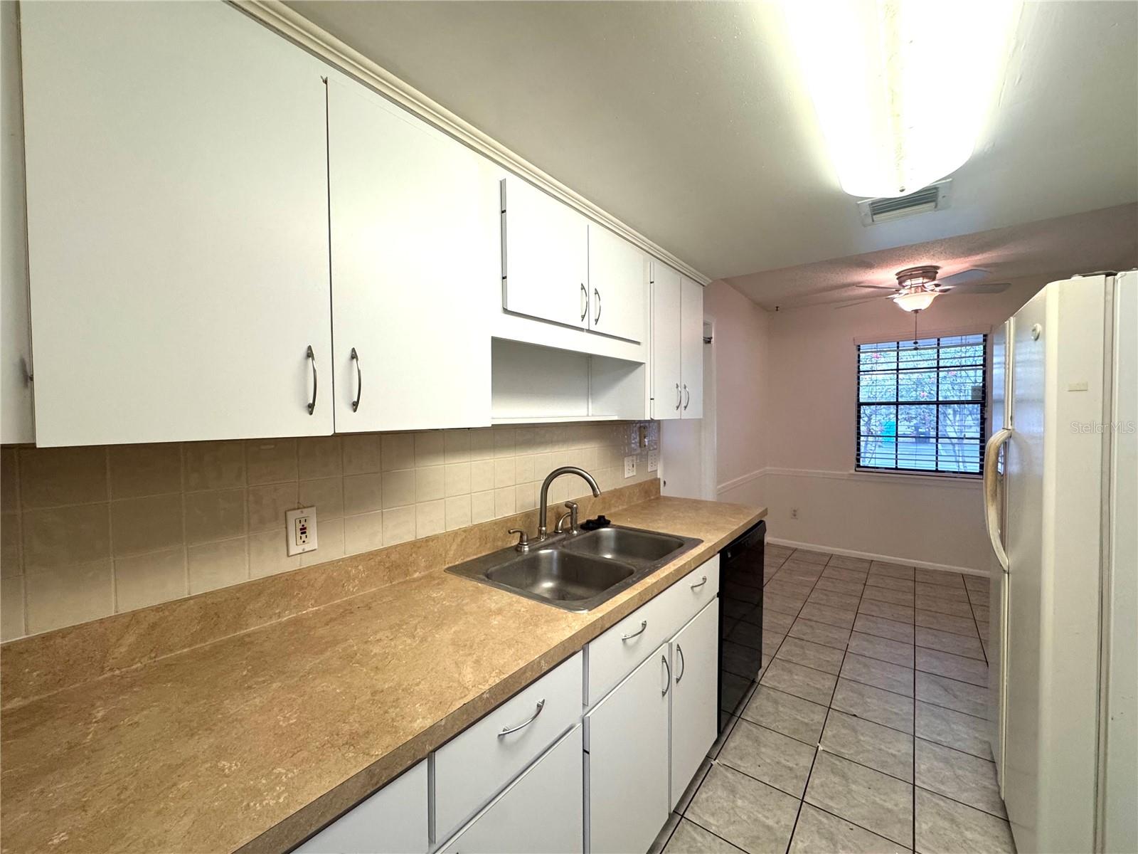 Image 9 of 20 For 4589 Lighthouse Circle 51