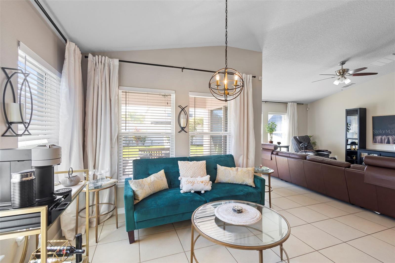 Image 13 of 49 For 10871 Cabbage Tree Loop