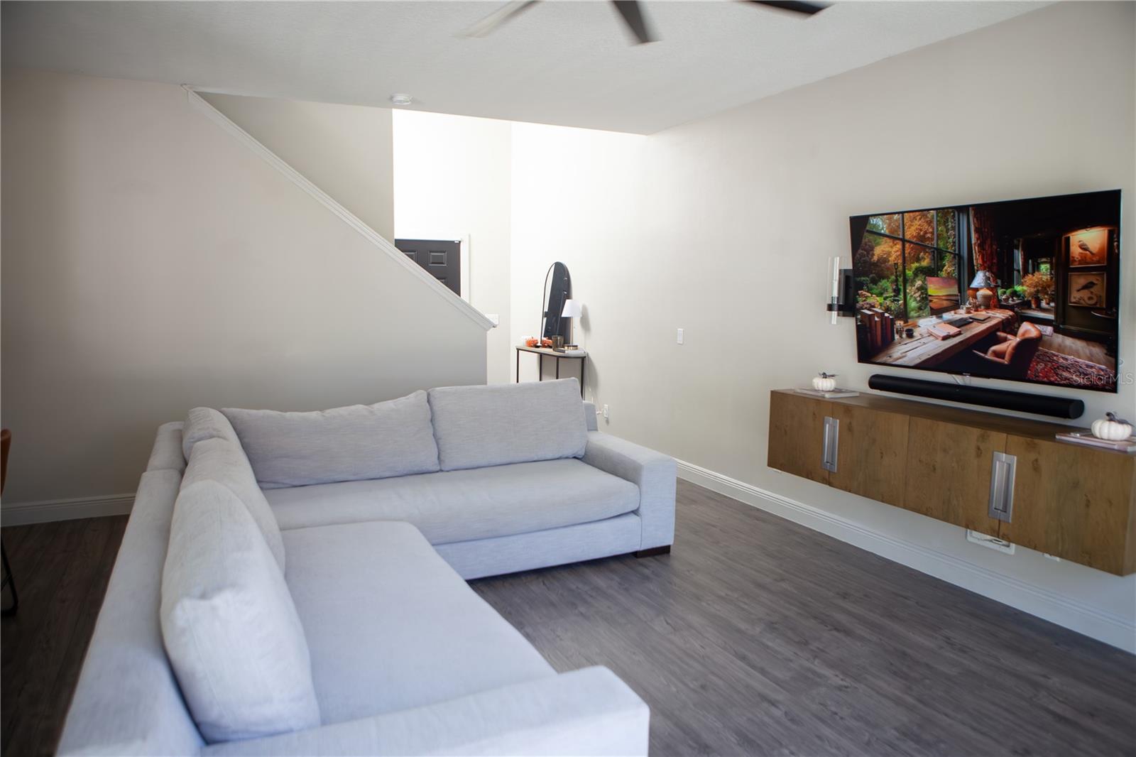 Image 12 of 31 For 2307 Gratia Place