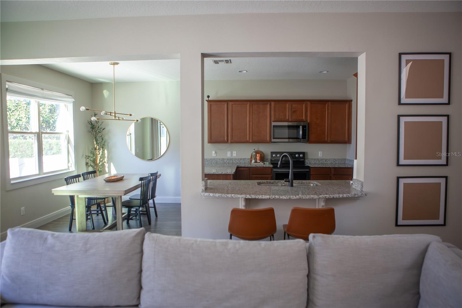 Image 6 of 31 For 2307 Gratia Place