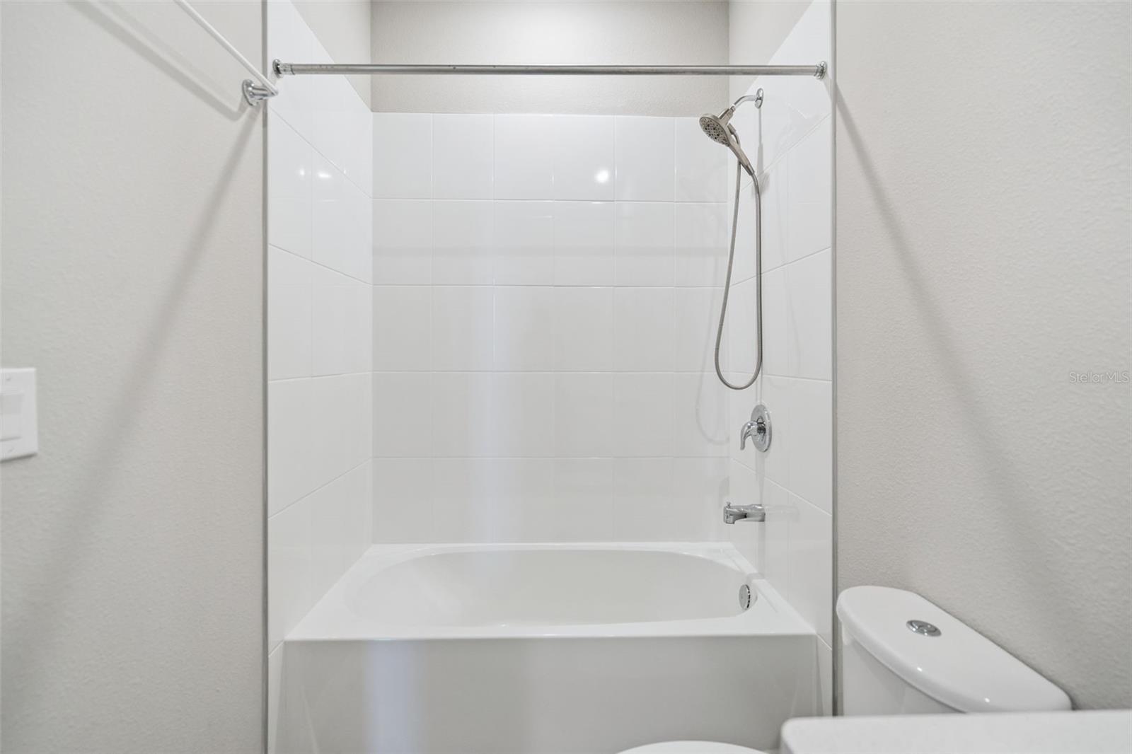 Image 32 of 60 For 988 Legacy Winds Way