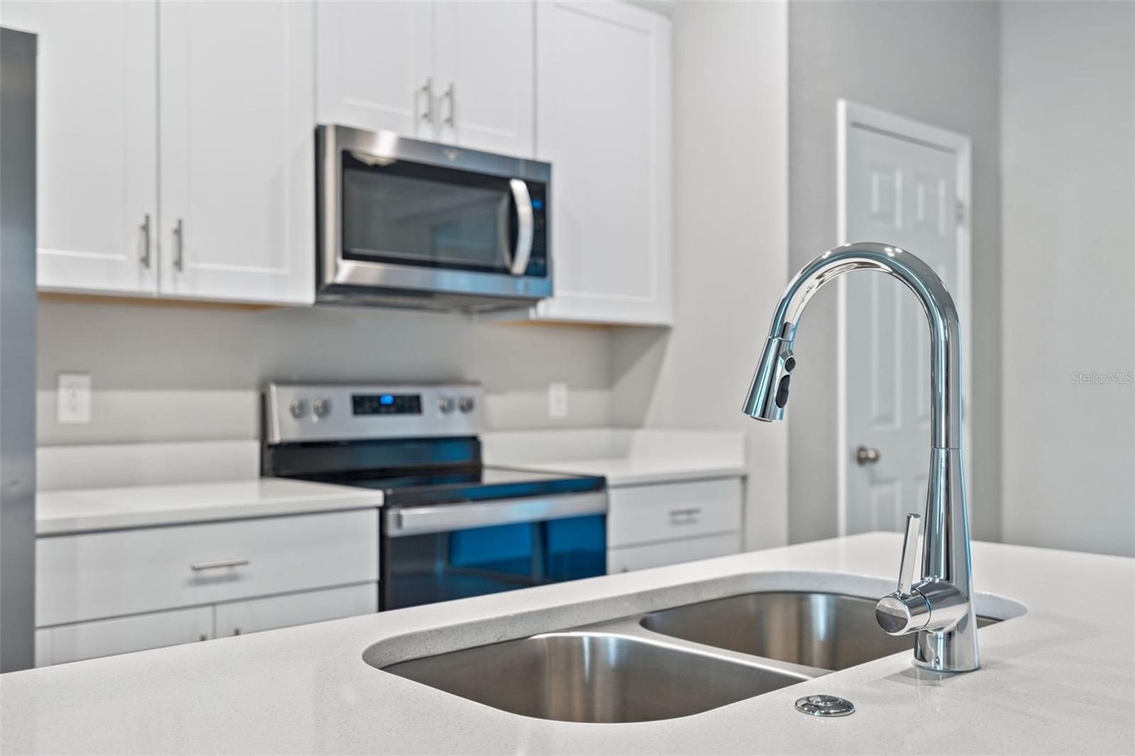 Image 6 of 60 For 988 Legacy Winds Way