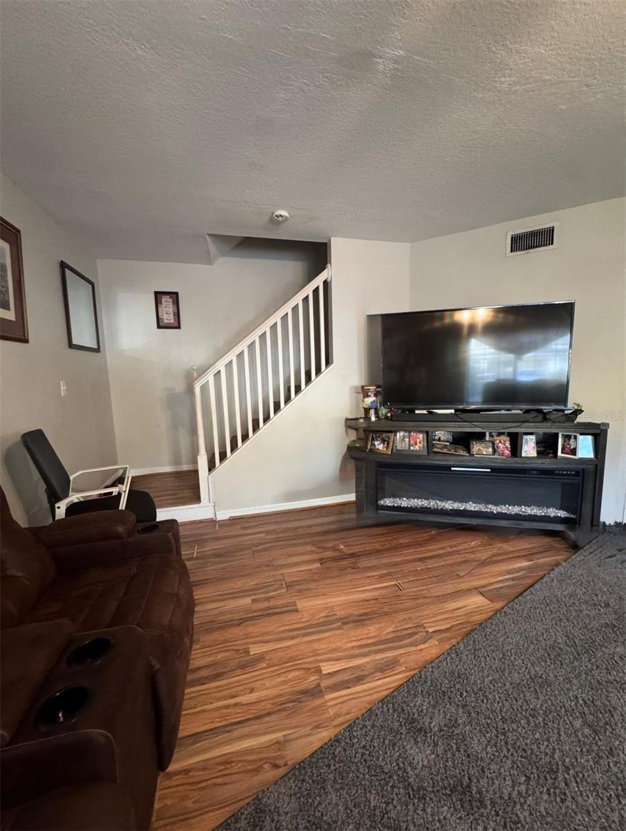 Image 6 of 16 For 10801 Brickside Court