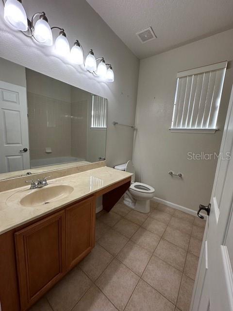 Image 10 of 15 For 236 Bayberry Lakes Boulevard