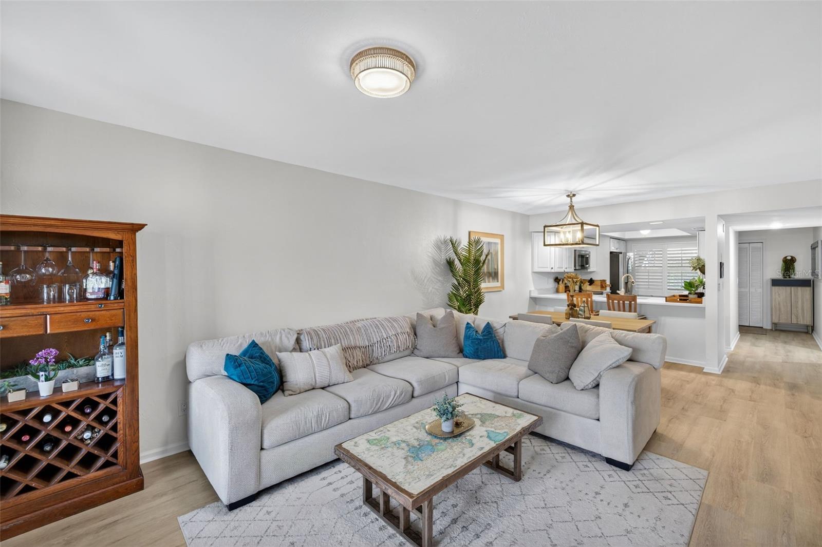 Image 4 of 45 For 9845 Citadel Lane 105