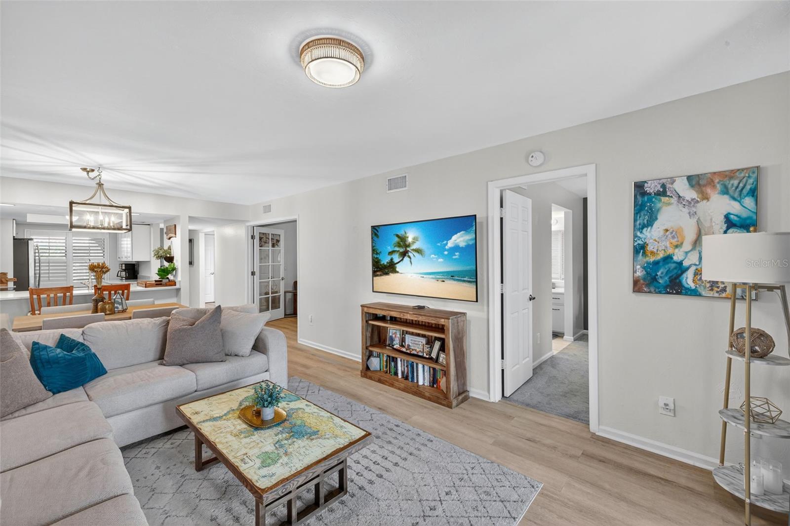 Image 5 of 45 For 9845 Citadel Lane 105