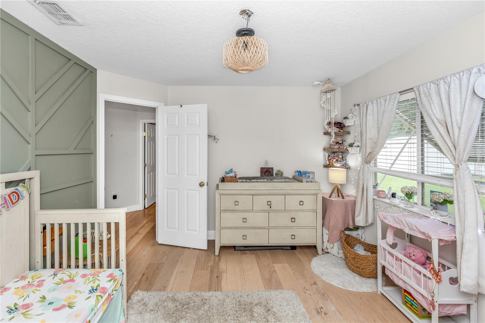 Image 22 of 41 For 150 Sheryl Drive