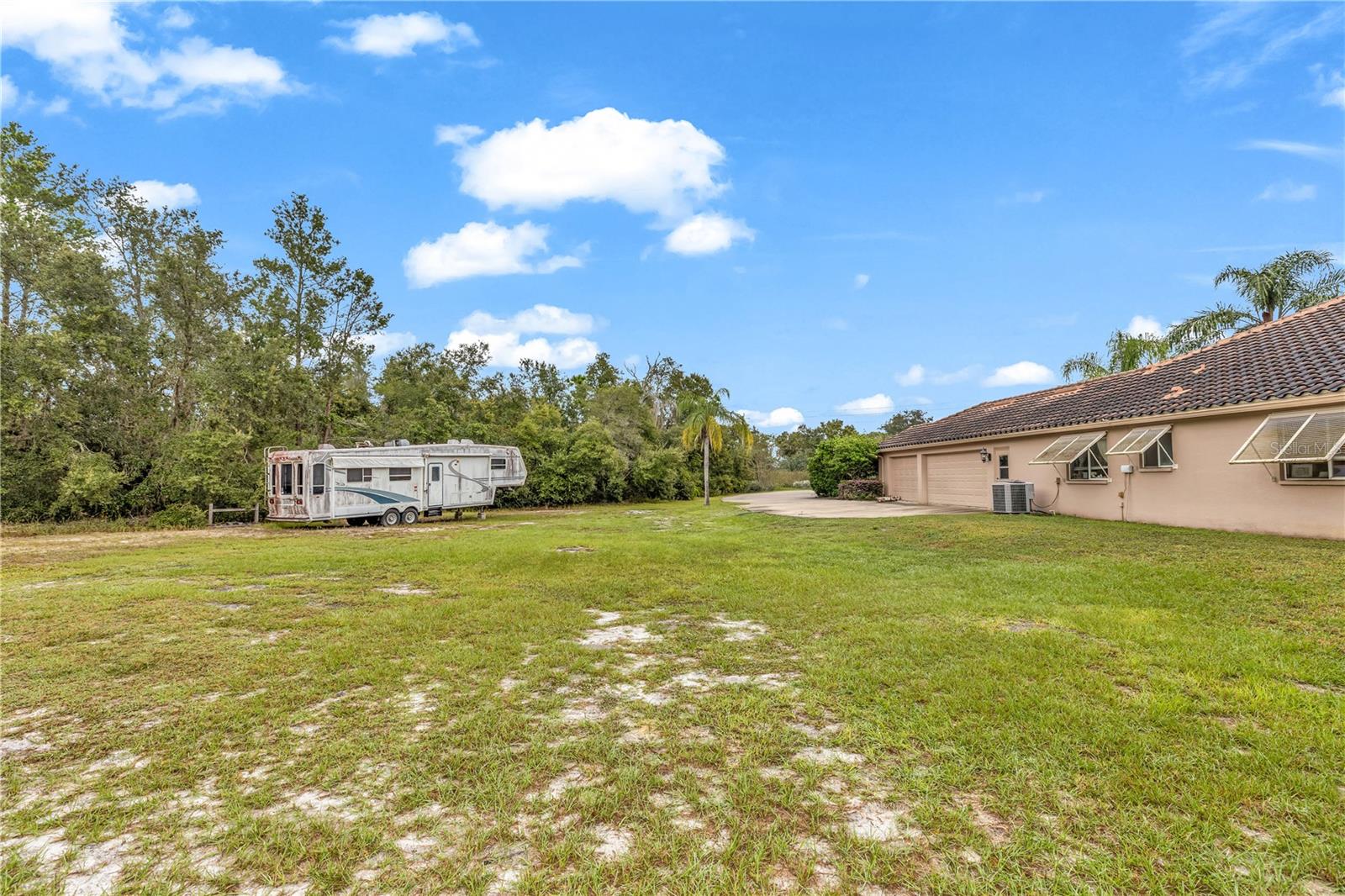 Image 38 of 41 For 150 Sheryl Drive