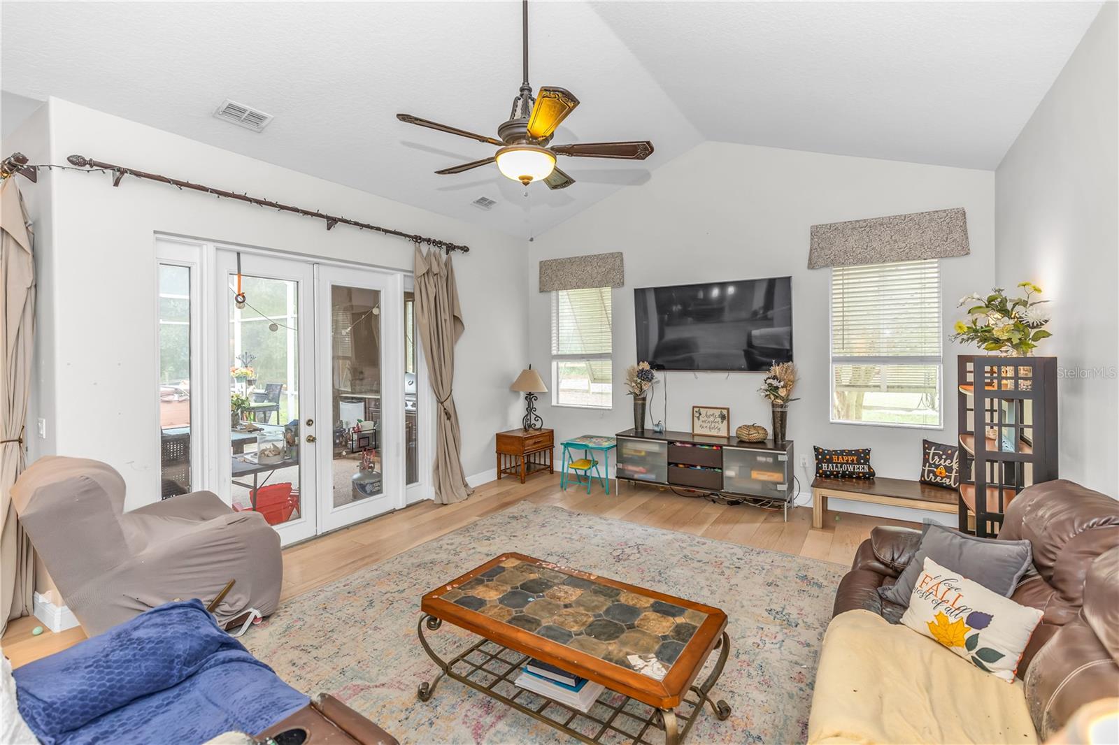 Image 5 of 41 For 150 Sheryl Drive