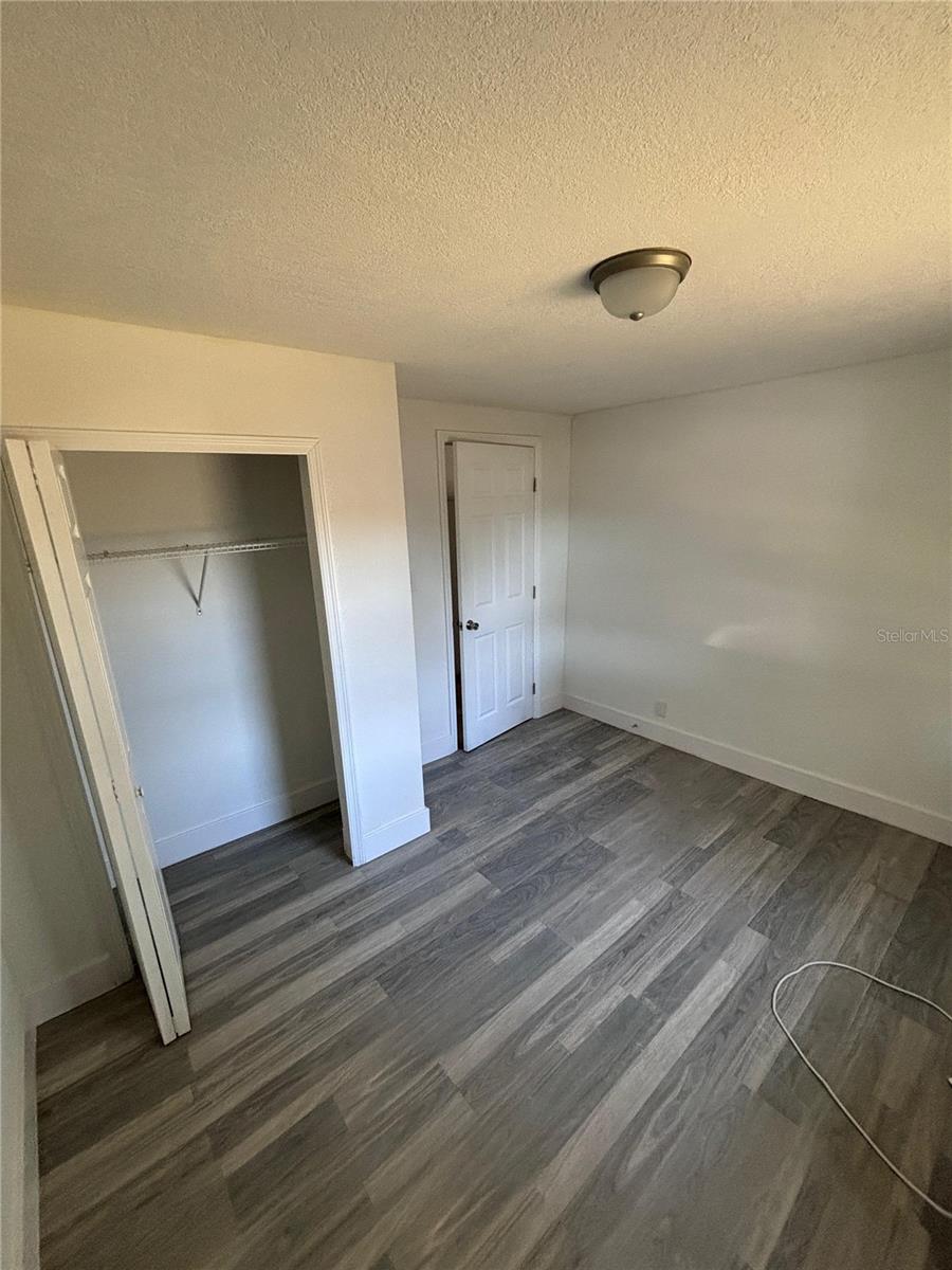 Image 11 of 30 For 702 Hillsboro Street