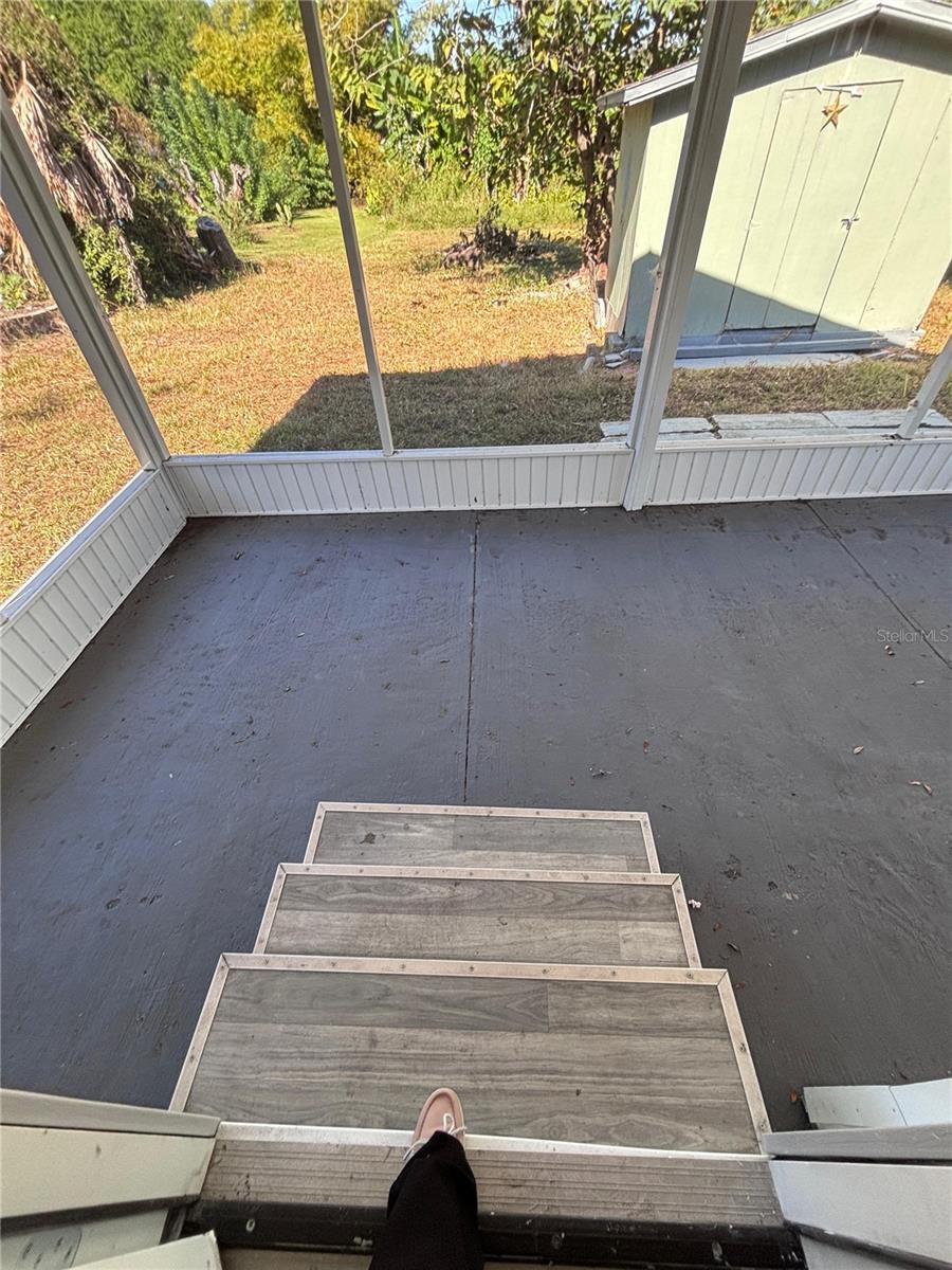 Image 21 of 30 For 702 Hillsboro Street