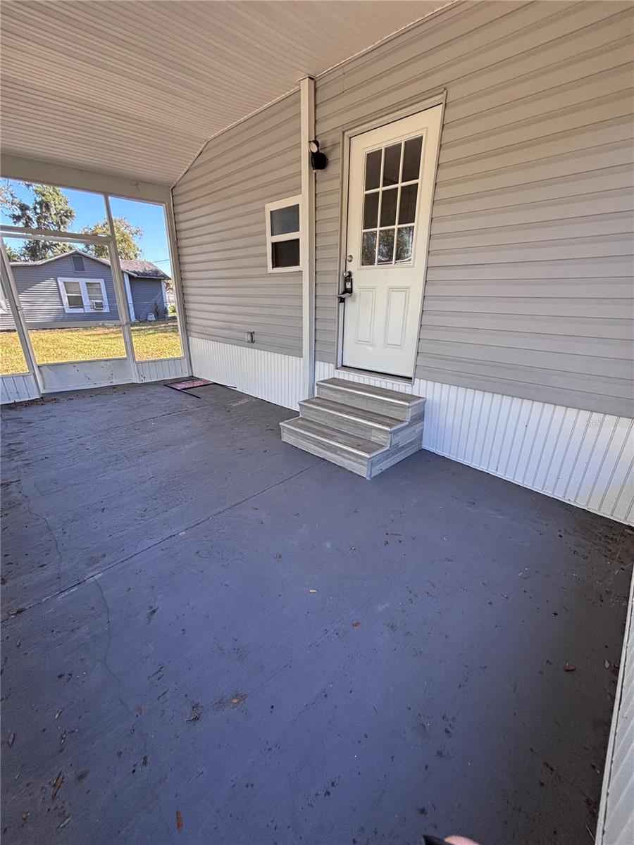 Image 22 of 30 For 702 Hillsboro Street