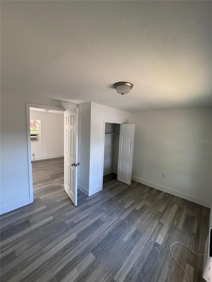 Image 8 of 30 For 702 Hillsboro Street