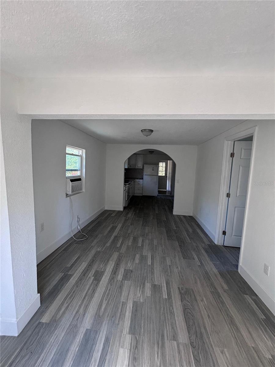 Image 9 of 30 For 702 Hillsboro Street