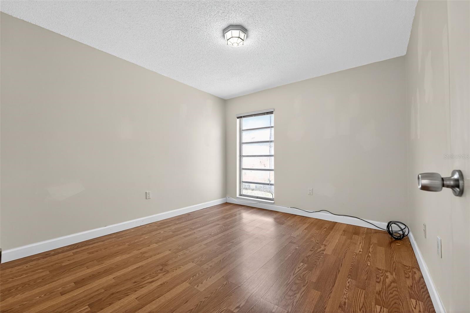 Image 11 of 33 For 11530 83rd  