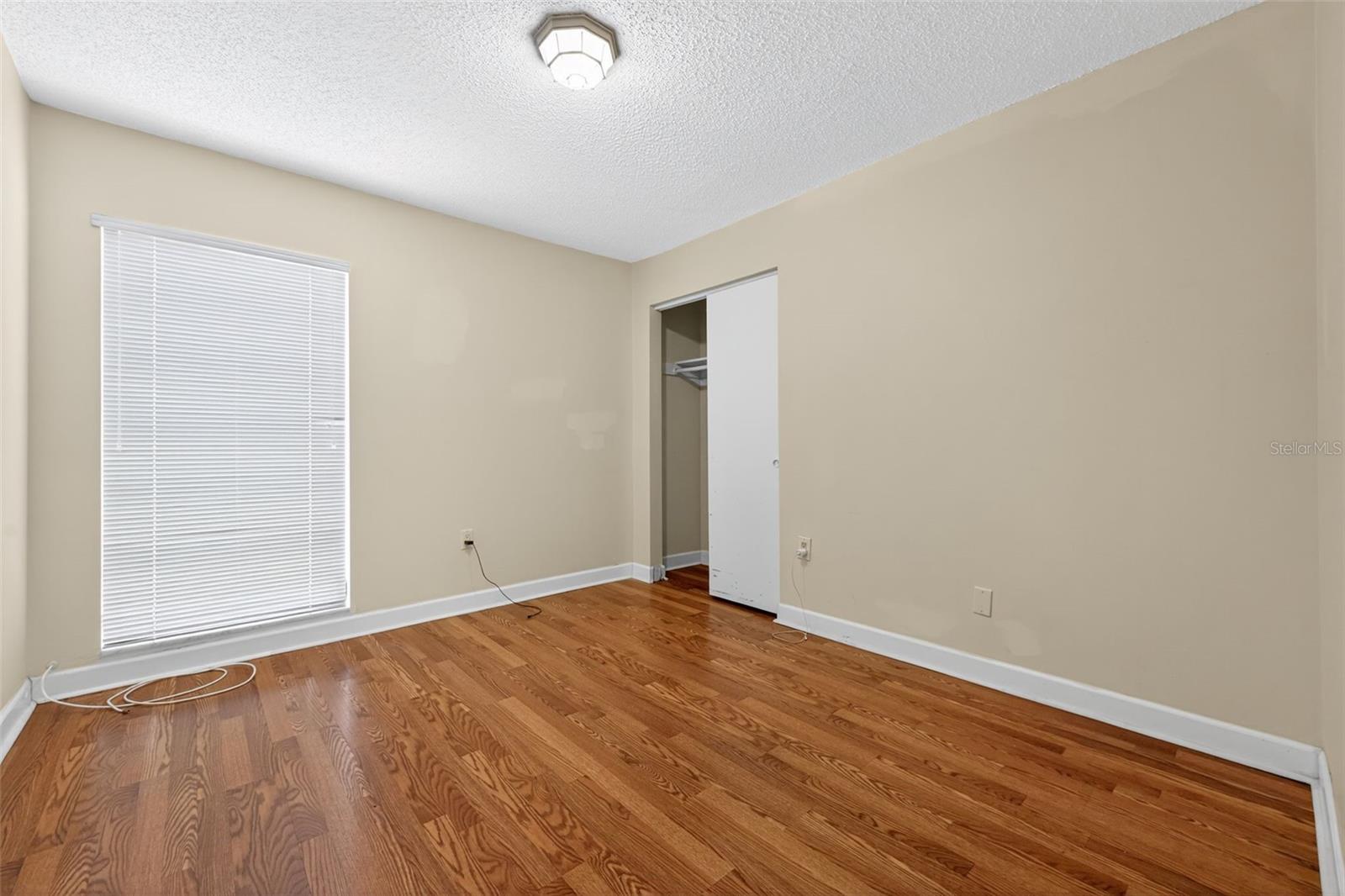 Image 22 of 33 For 11530 83rd  