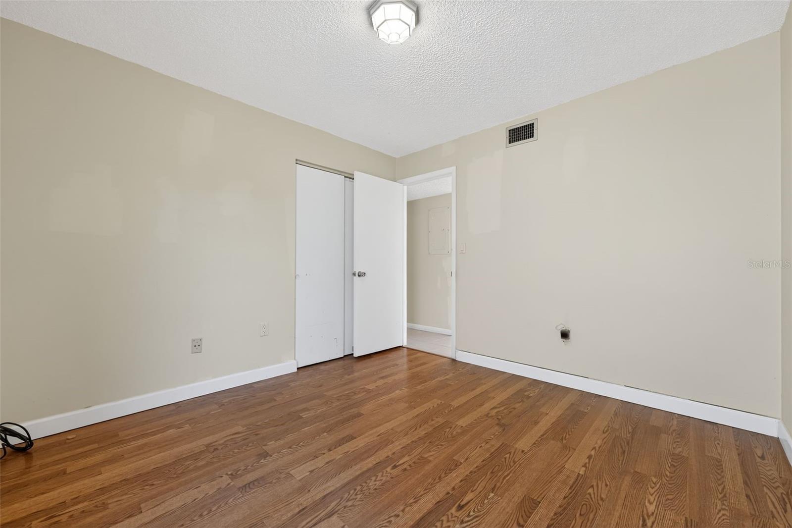 Image 25 of 33 For 11530 83rd  