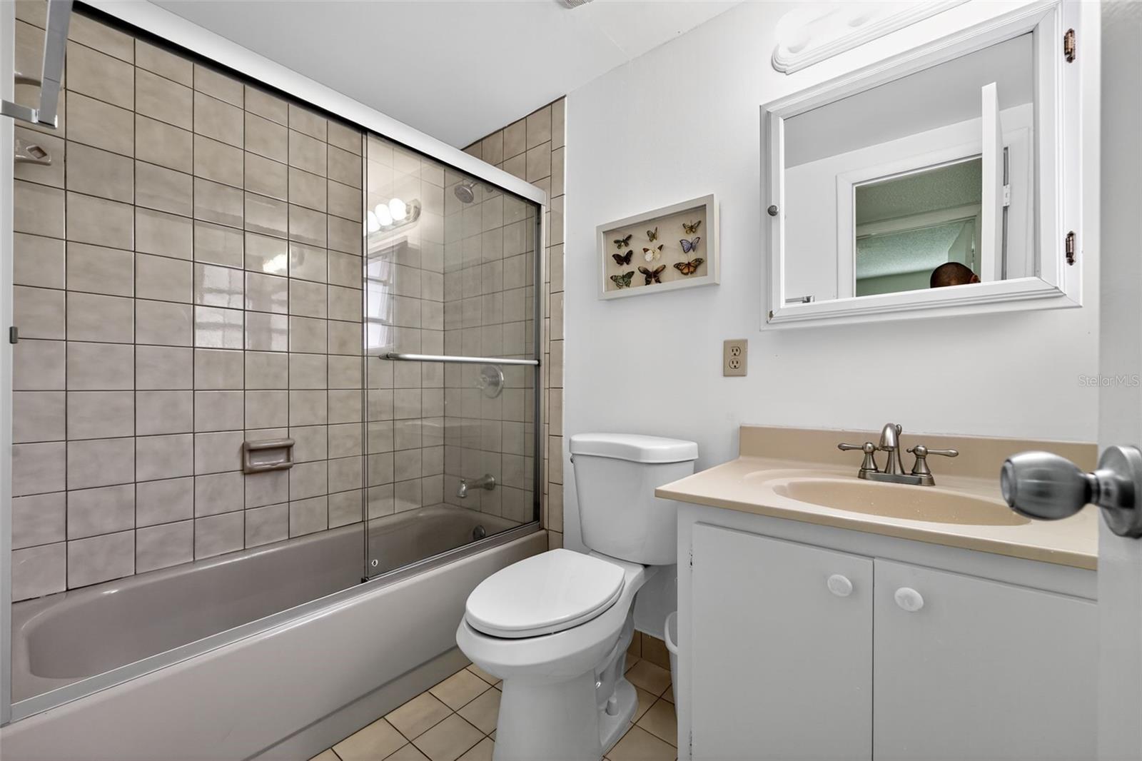 Image 27 of 33 For 11530 83rd  