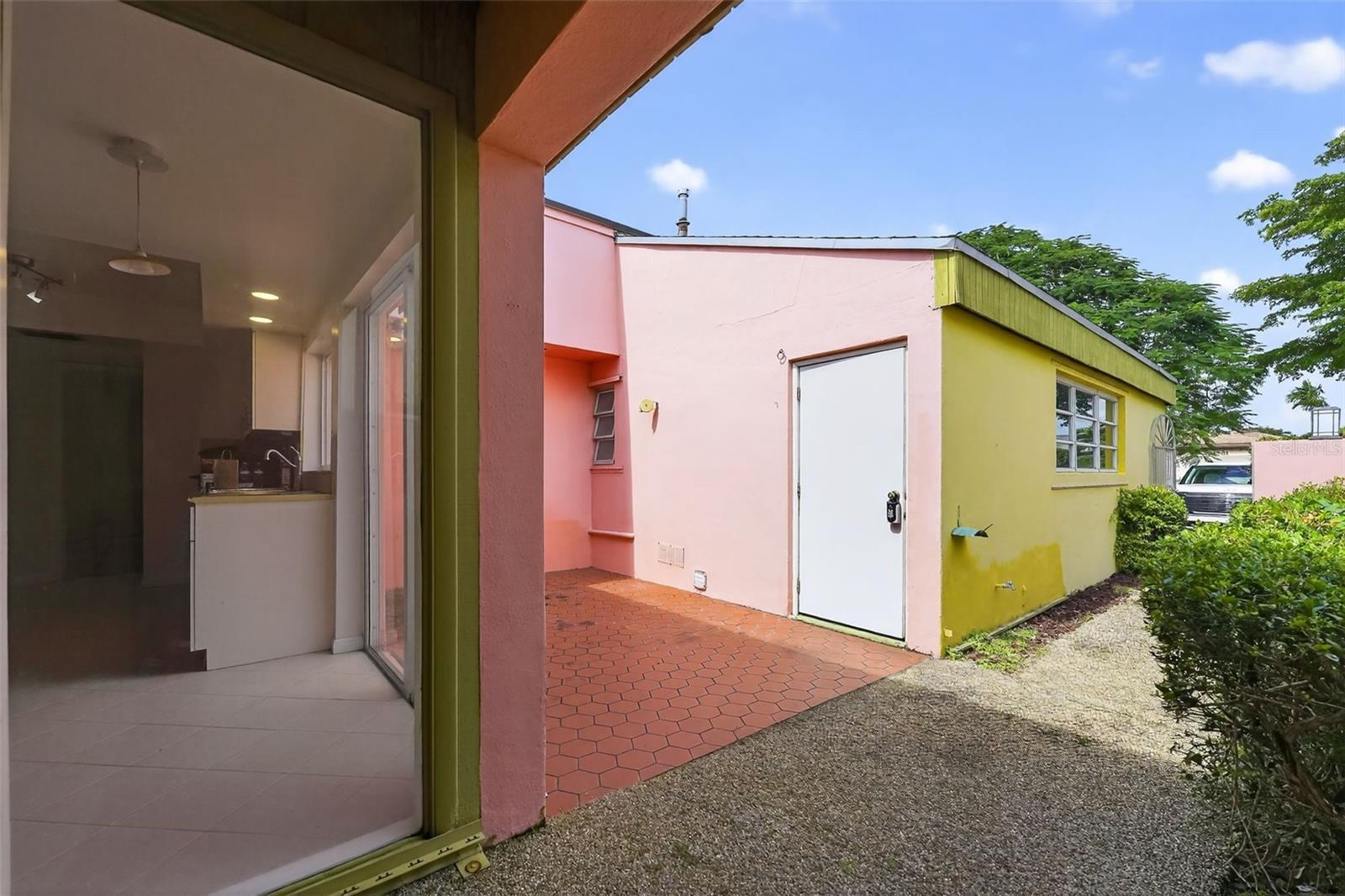 Image 7 of 33 For 11530 83rd  