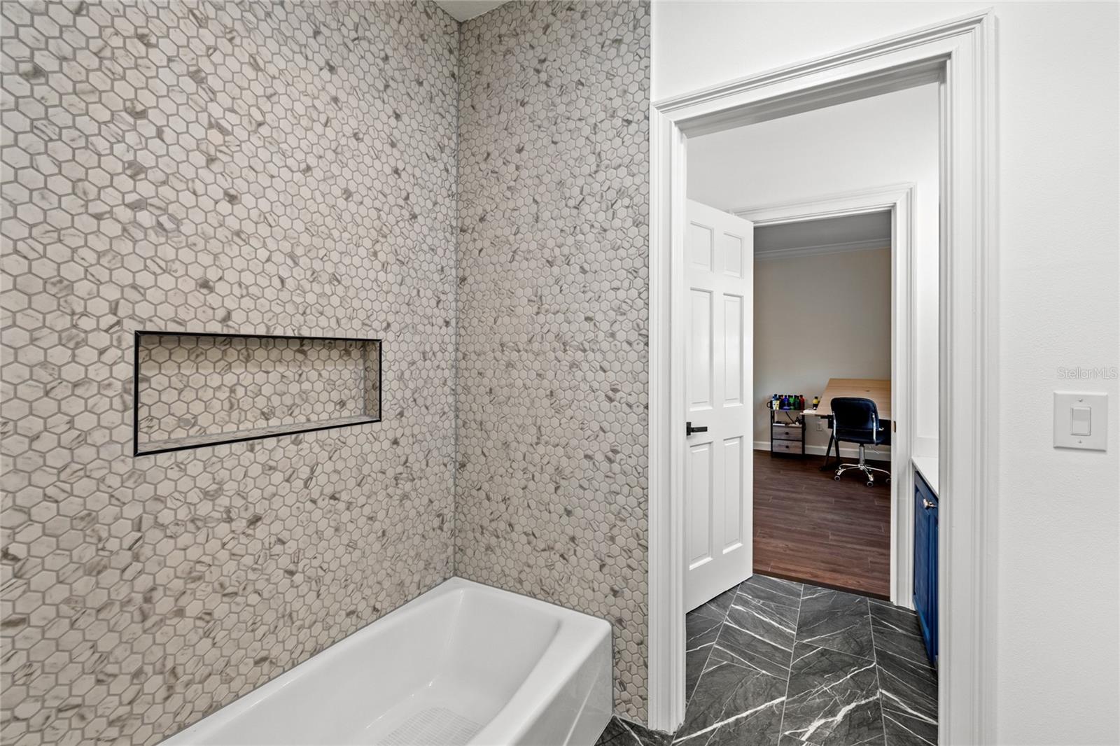 Image 60 of 100 For 9146 Great Heron Circle