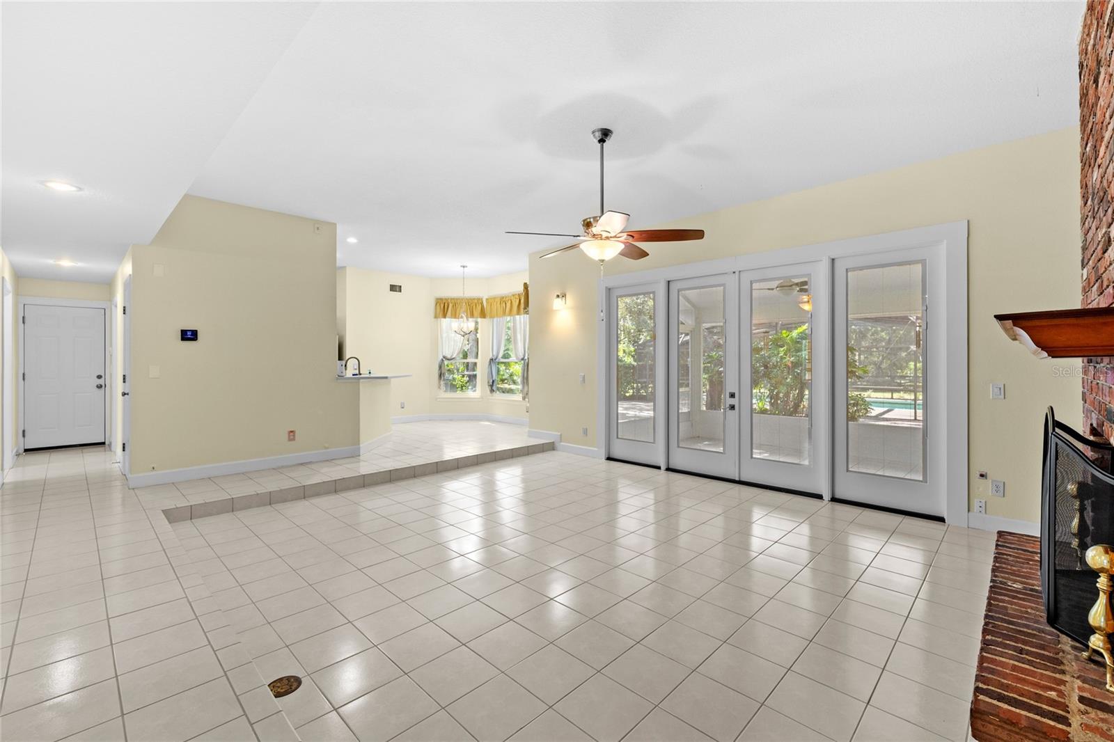 Image 16 of 49 For 3124 Oak Alley Drive