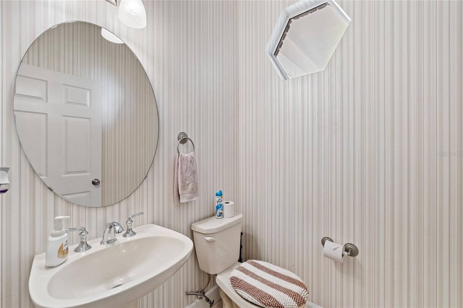 Image 37 of 49 For 3124 Oak Alley Drive