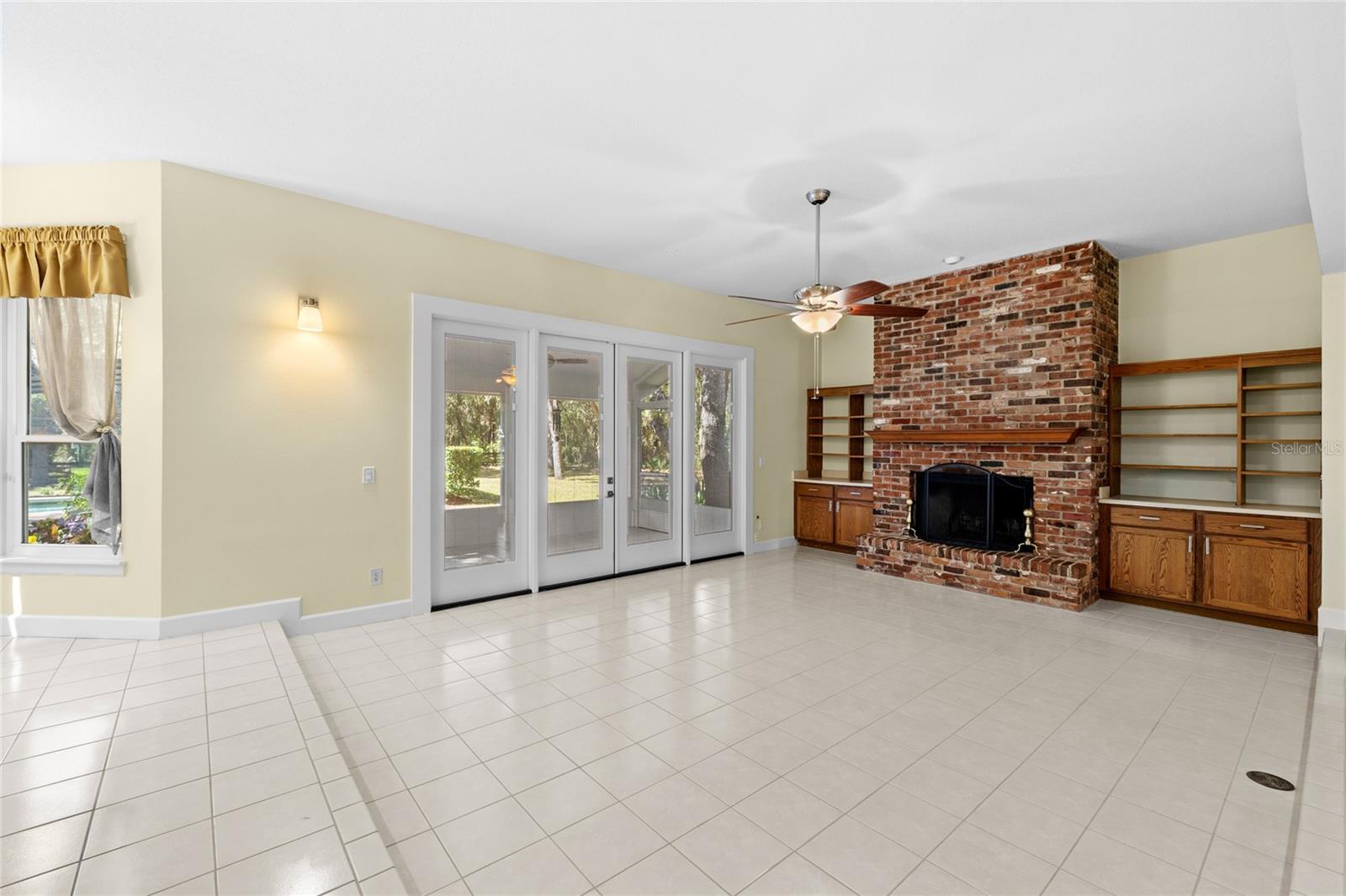 Image 9 of 49 For 3124 Oak Alley Drive