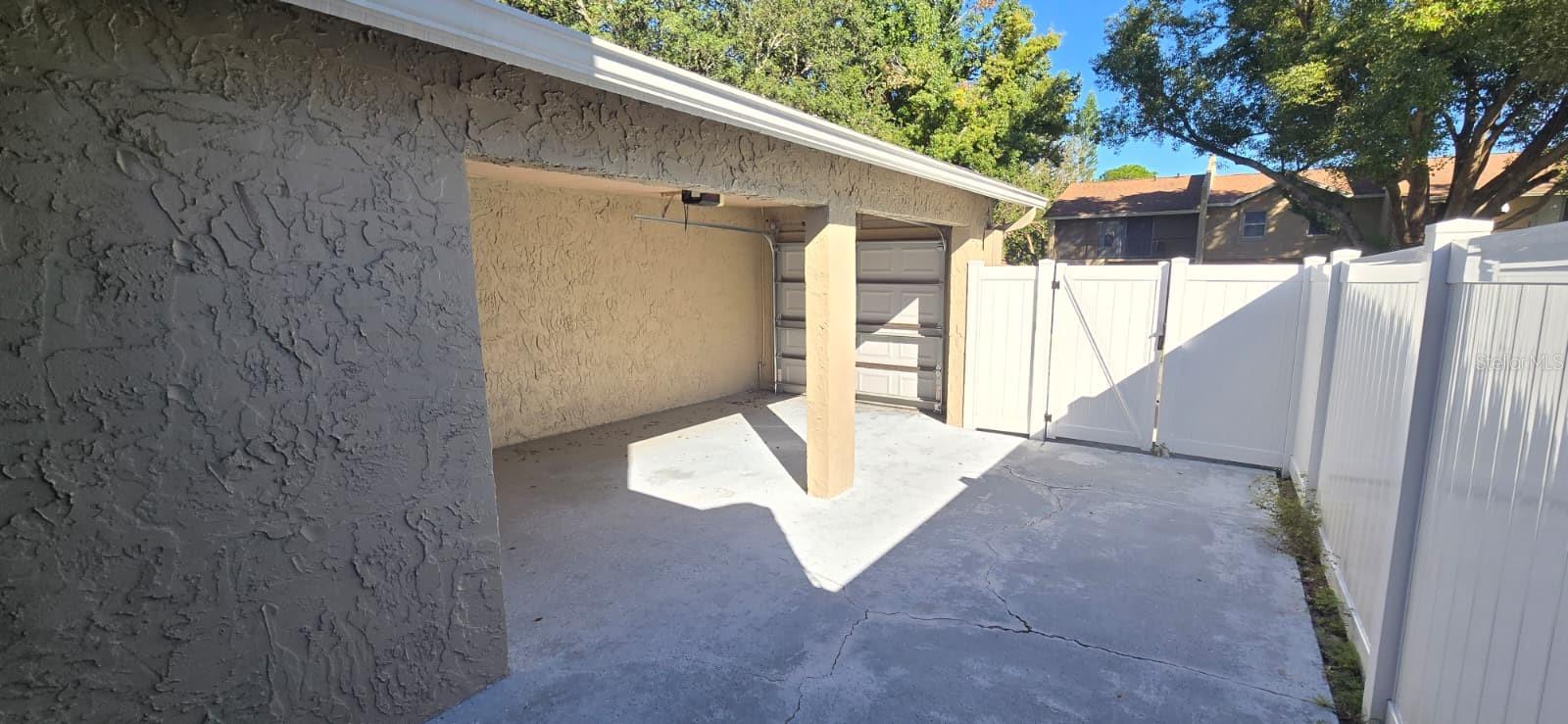 Image 25 of 32 For 824 Town Circle 101