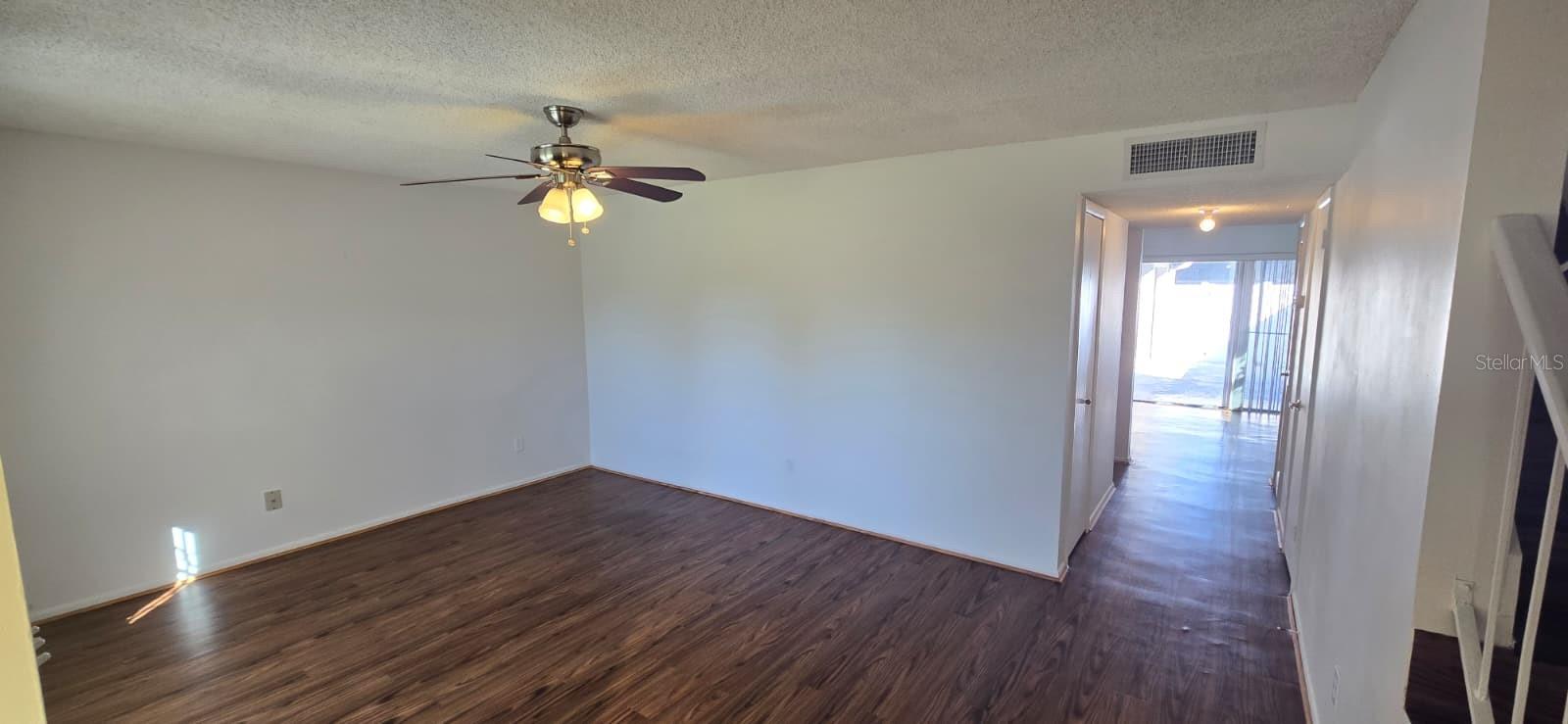 Image 6 of 32 For 824 Town Circle 101