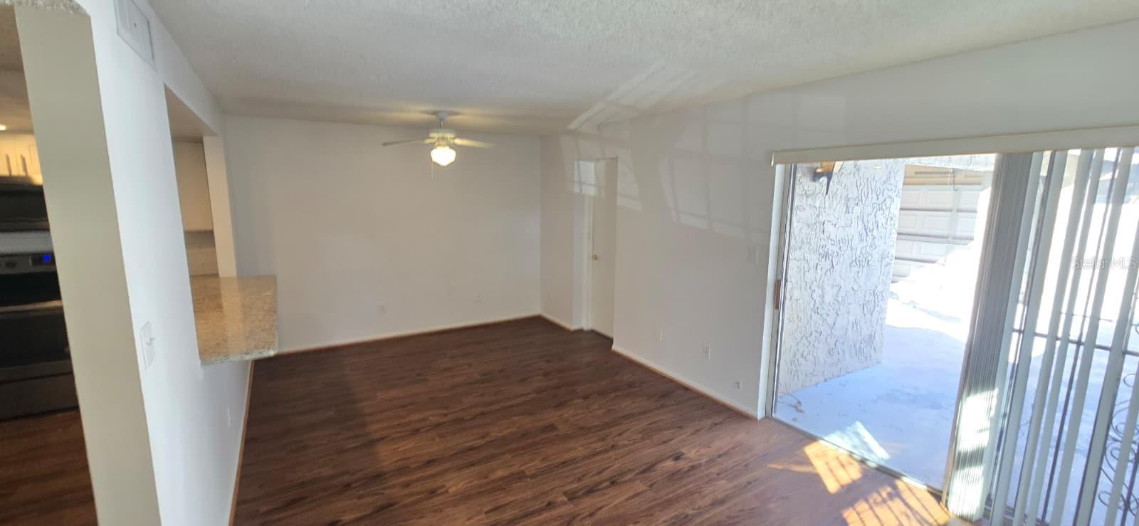 Image 7 of 32 For 824 Town Circle 101