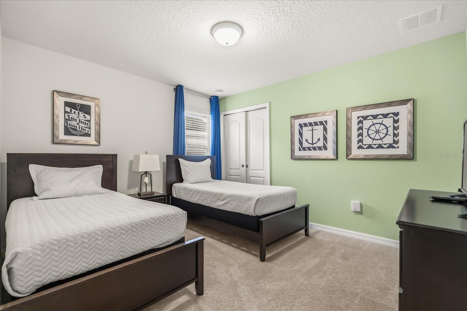 Image 18 of 40 For 8908 Prague Way