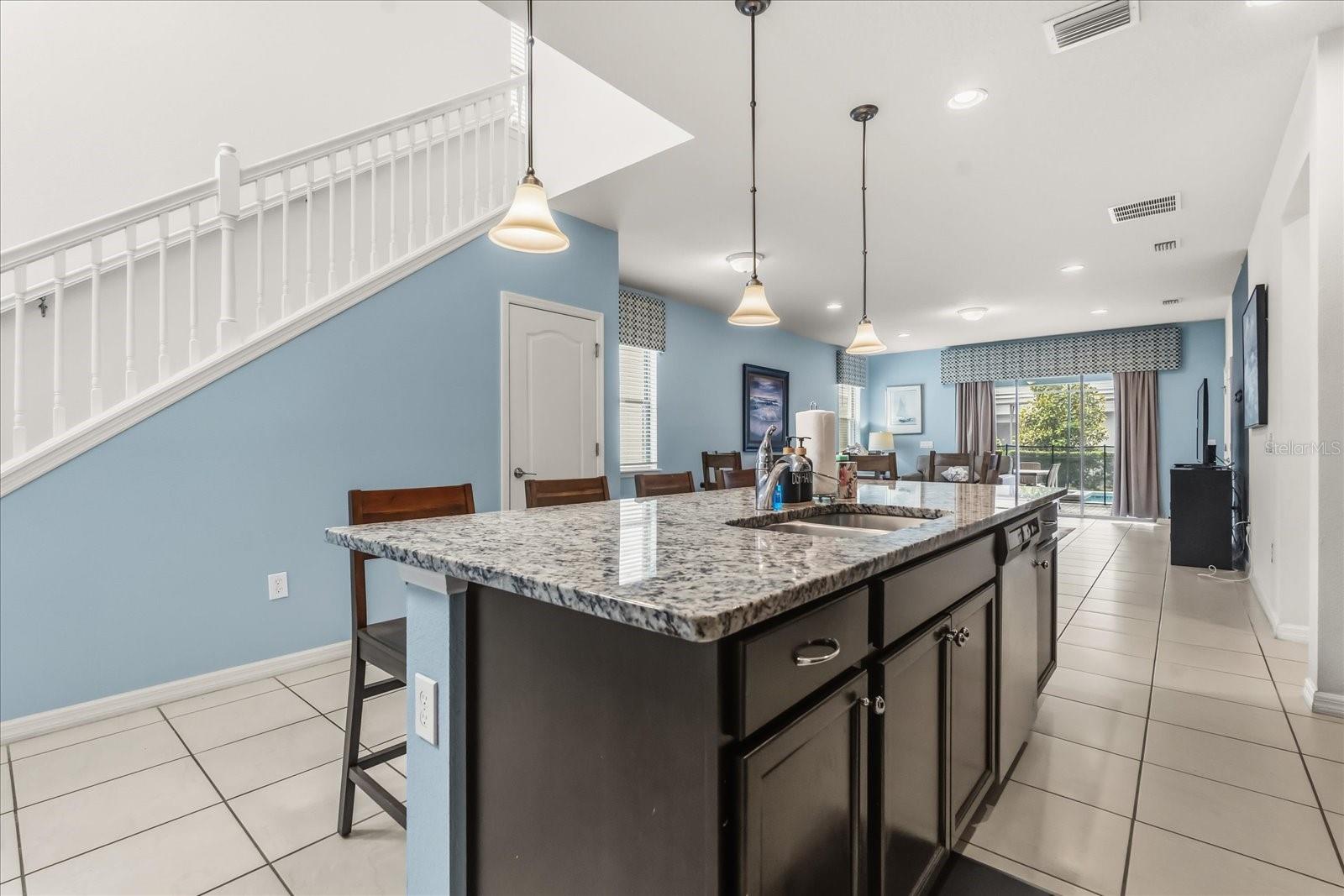 Image 7 of 40 For 8908 Prague Way