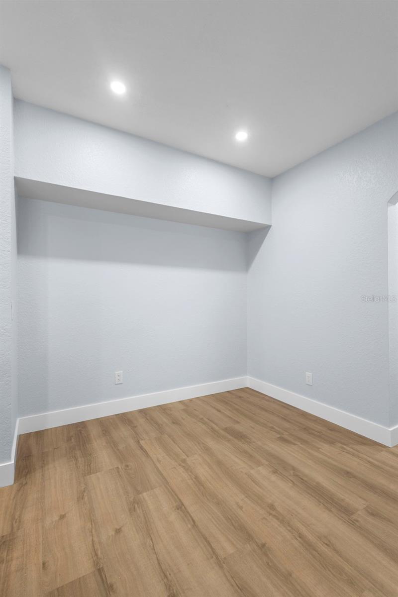 Image 13 of 46 For 822 Camargo Way 307