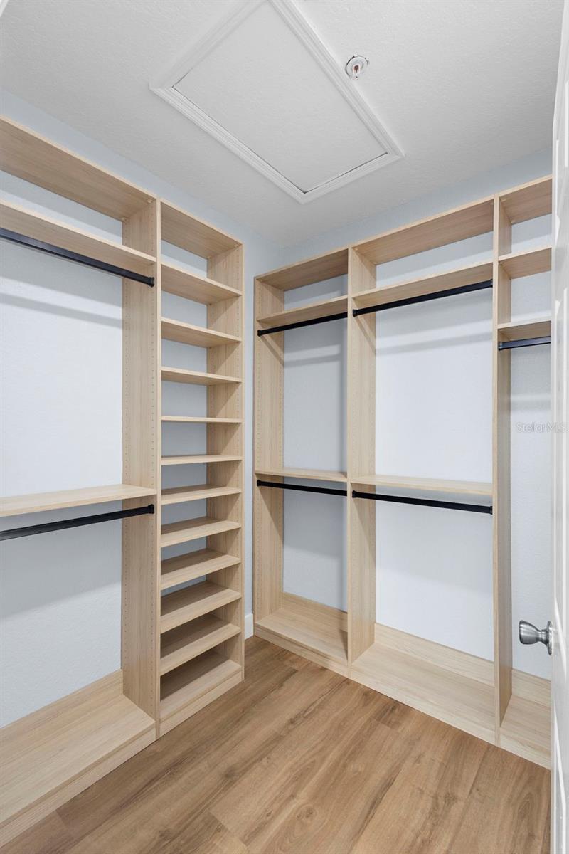 Image 36 of 46 For 822 Camargo Way 307