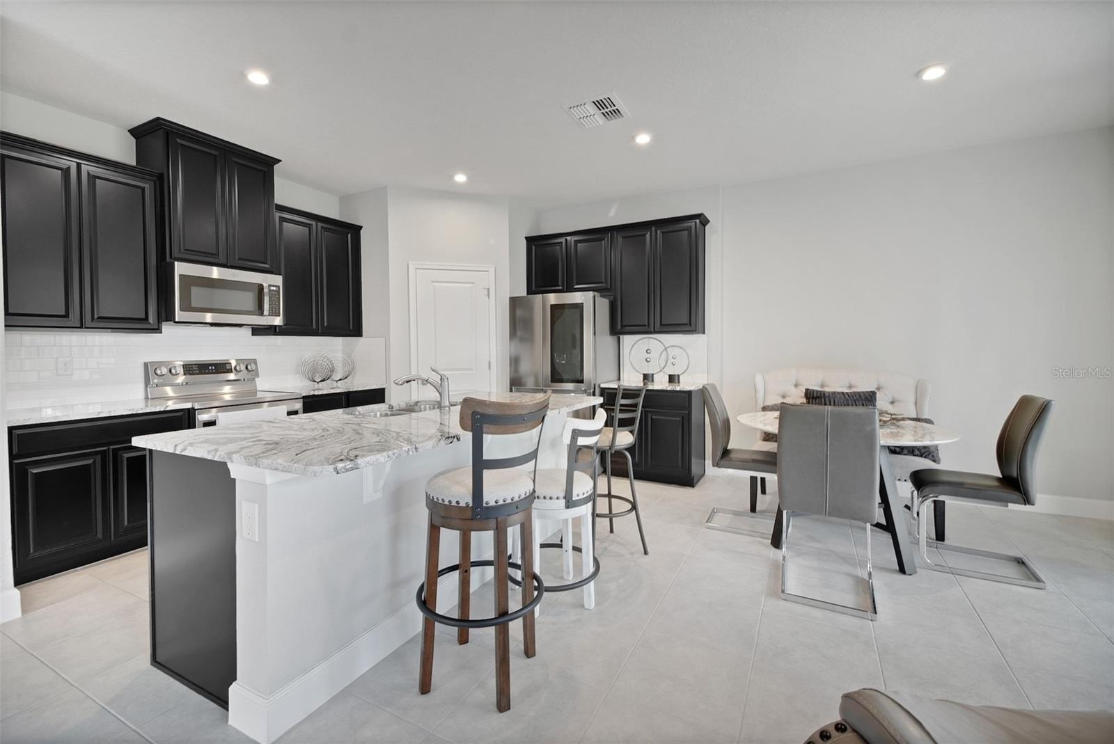 Image 19 of 38 For 1530 Scrub Jay Court