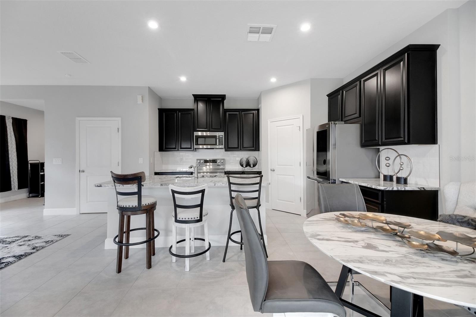 Image 26 of 38 For 1530 Scrub Jay Court