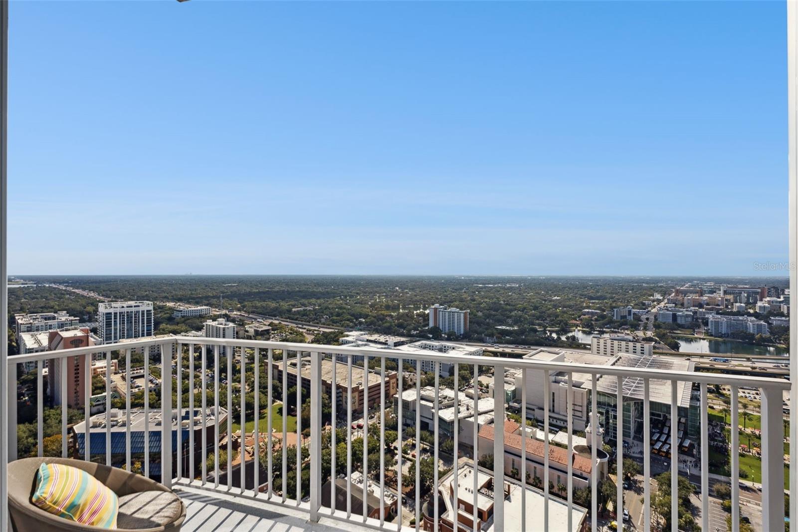 Image 47 of 79 For 155 Court Avenue P-2901