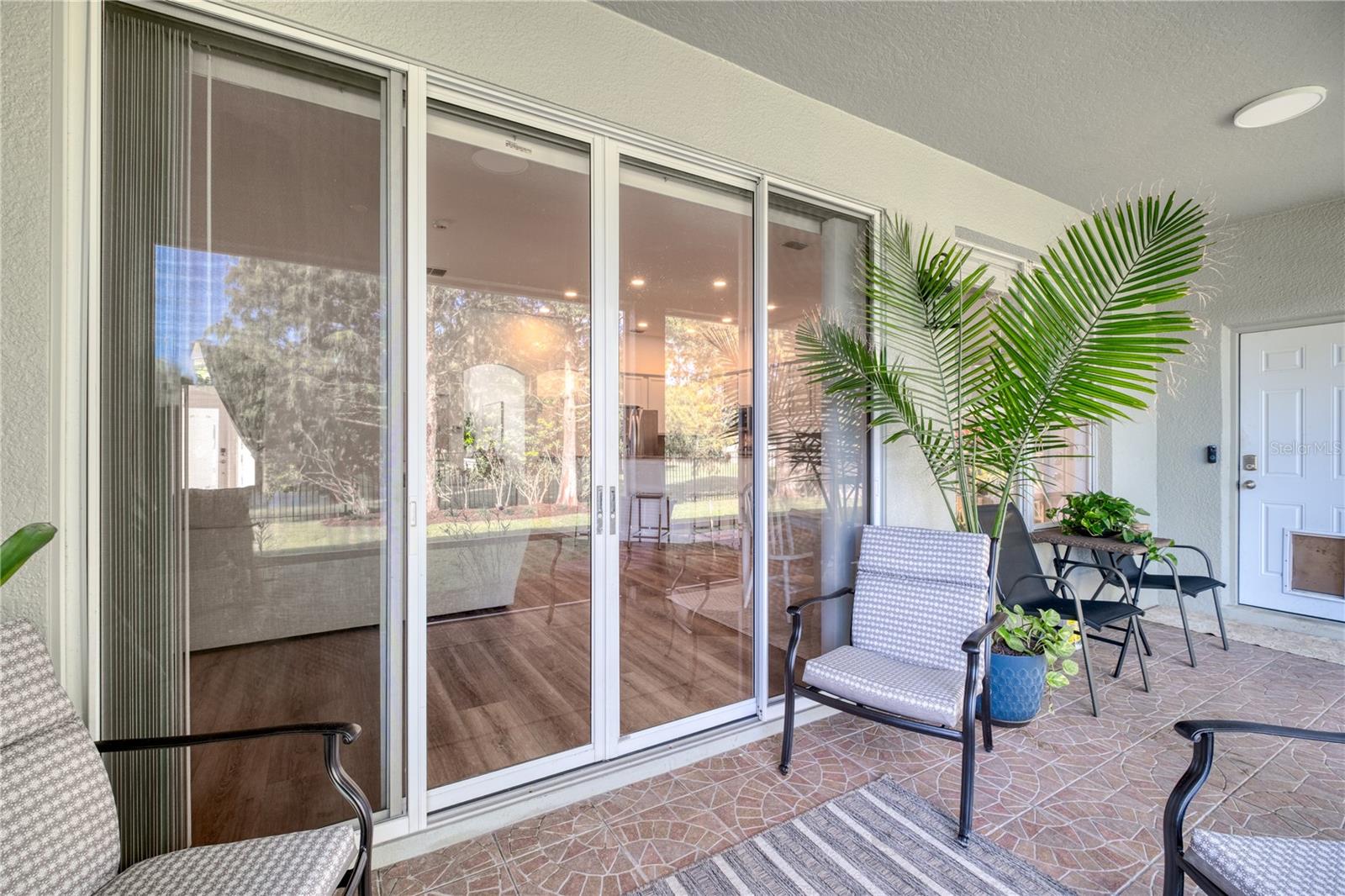 Listing photo id 29 for 2425 Greenwillow Drive