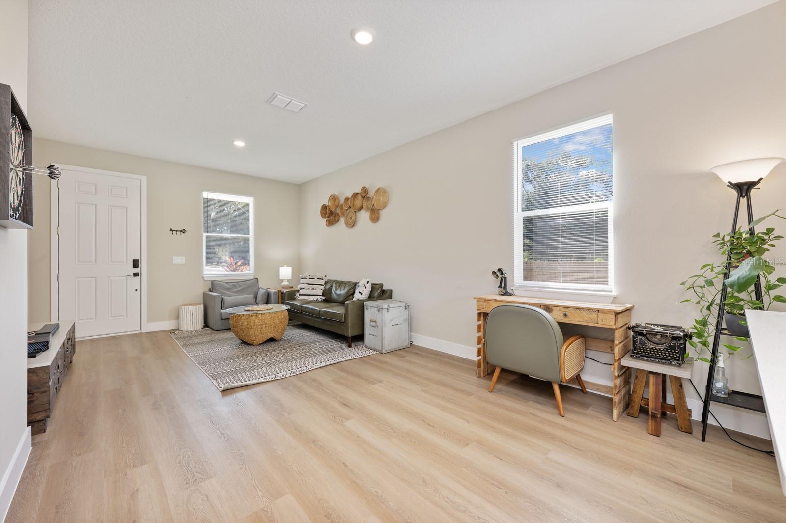 Image 3 of 20 For 1431 39th Street