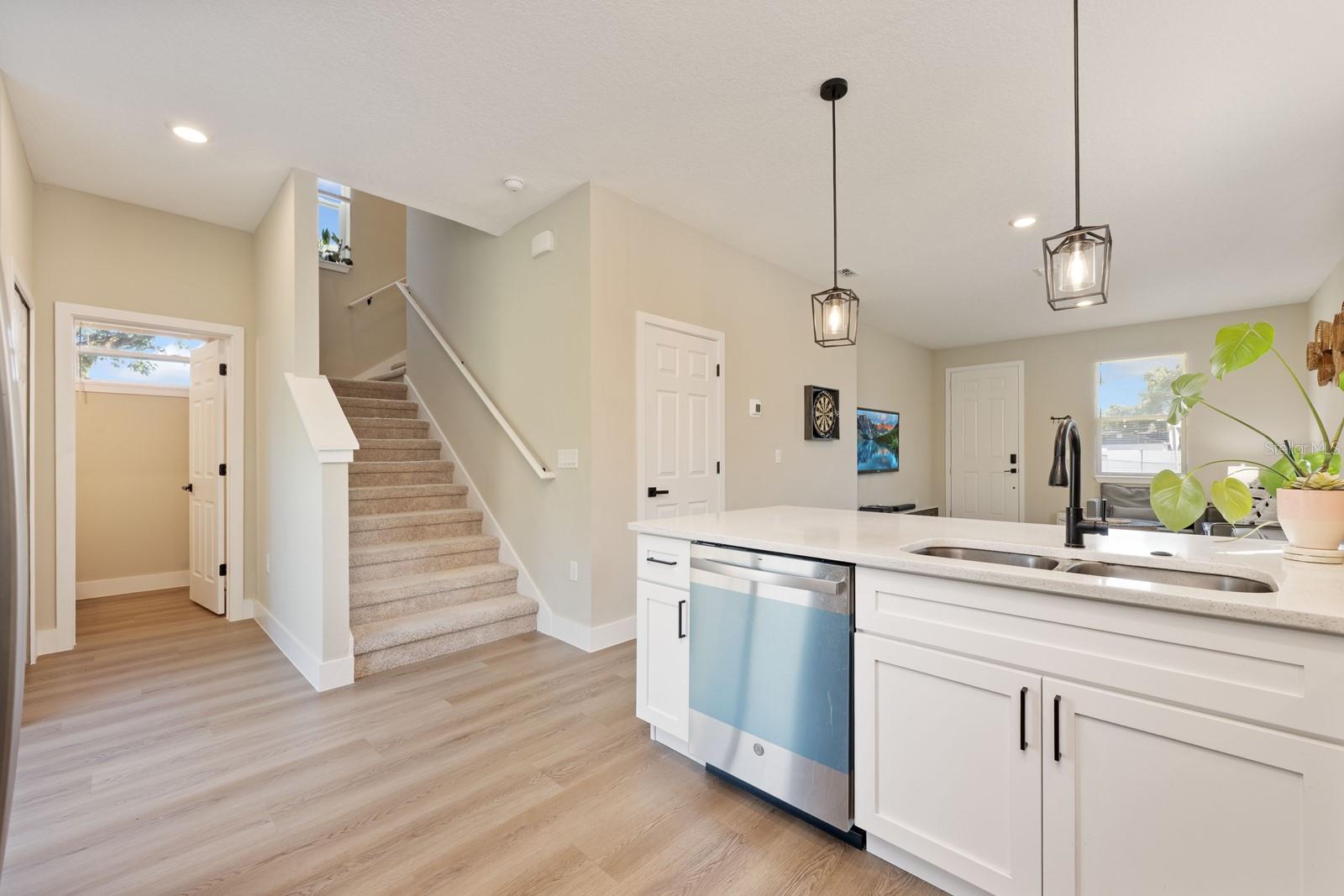 Image 7 of 20 For 1431 39th Street