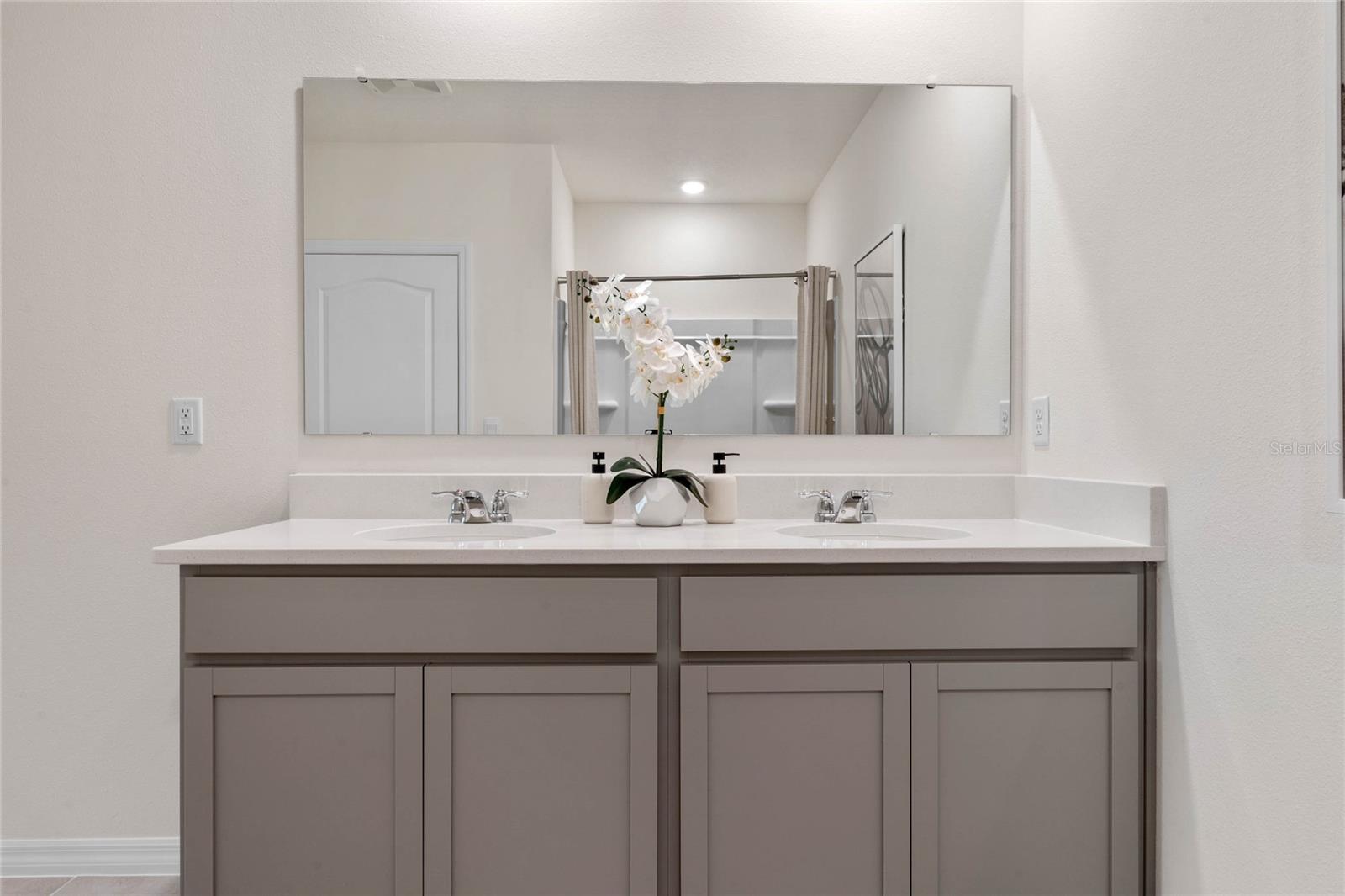 Image 30 of 37 For 1229 Alstonia Lane