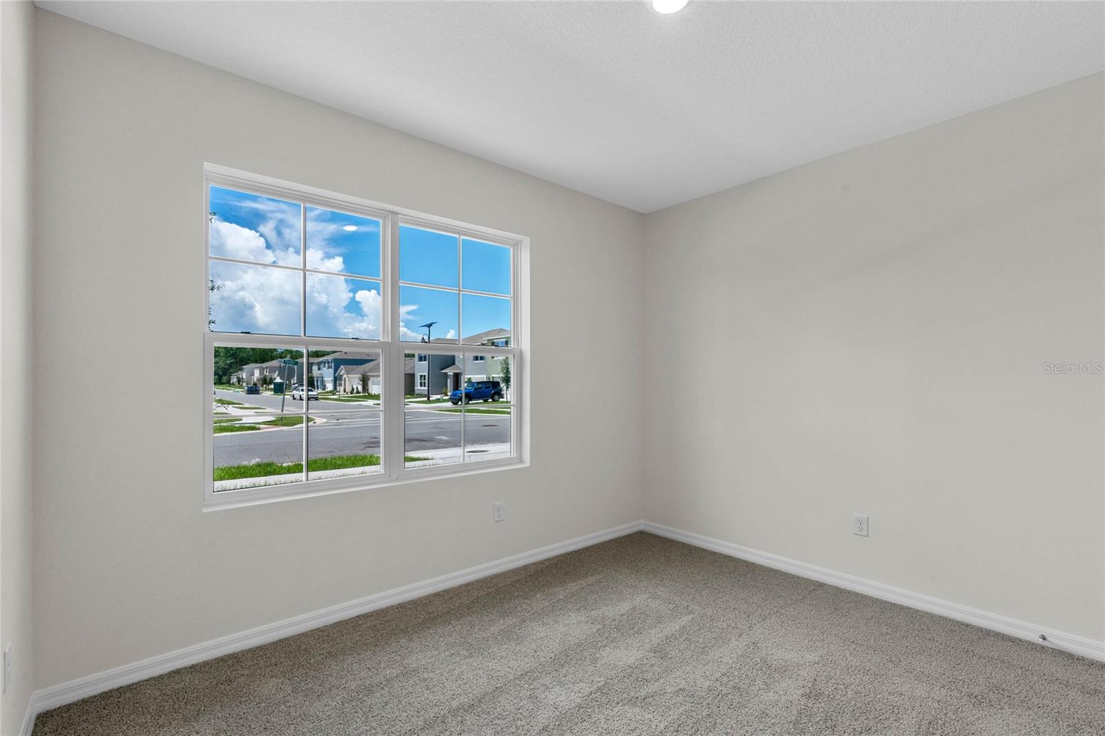 Image 33 of 37 For 1229 Alstonia Lane