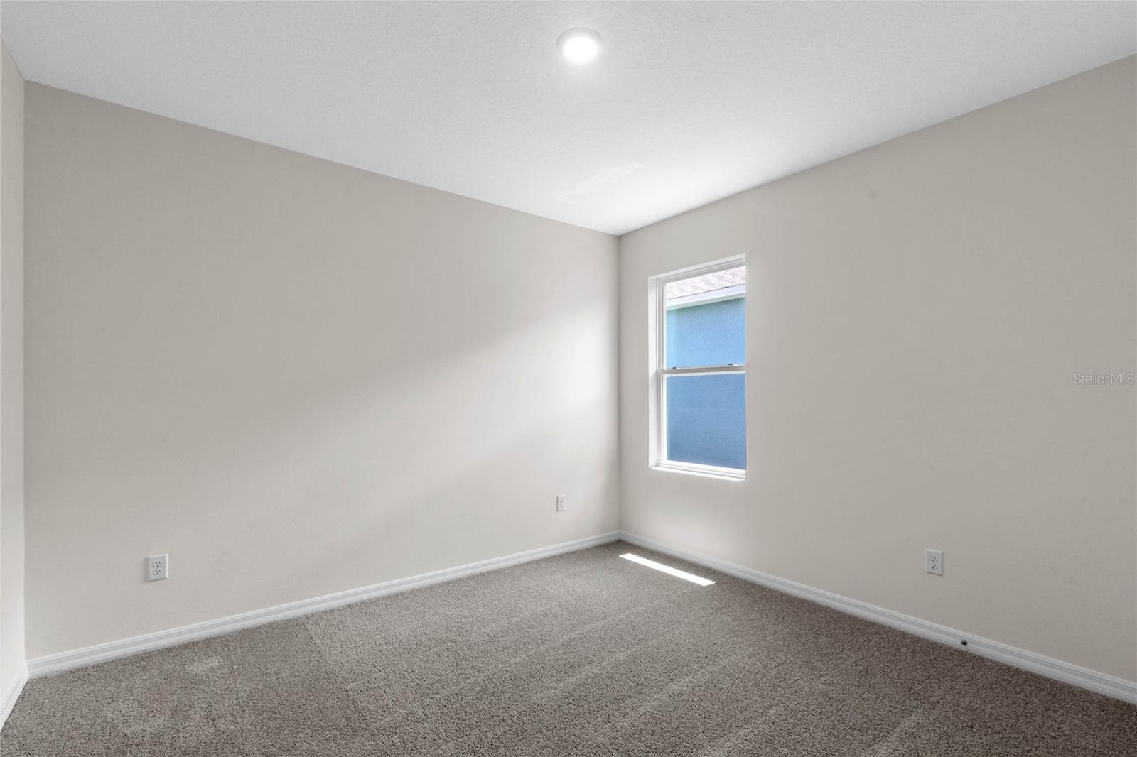 Image 34 of 37 For 1229 Alstonia Lane