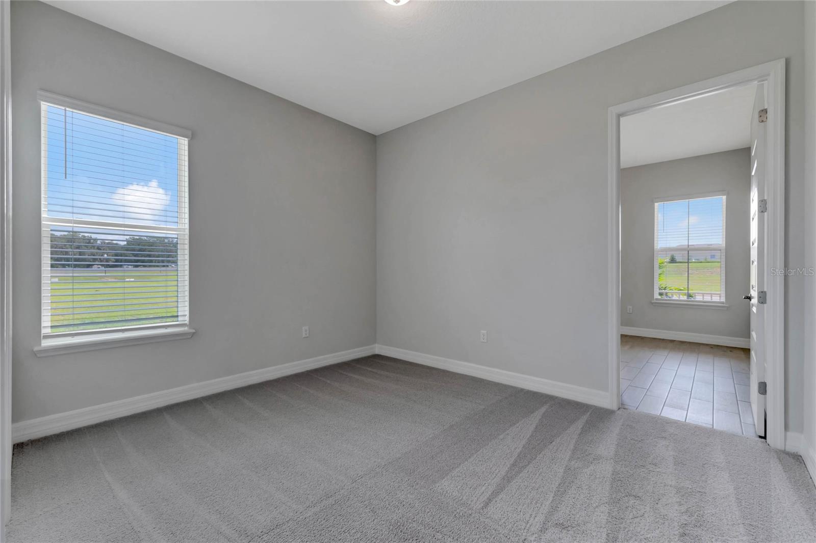 Image 19 of 35 For 3675 Malawi