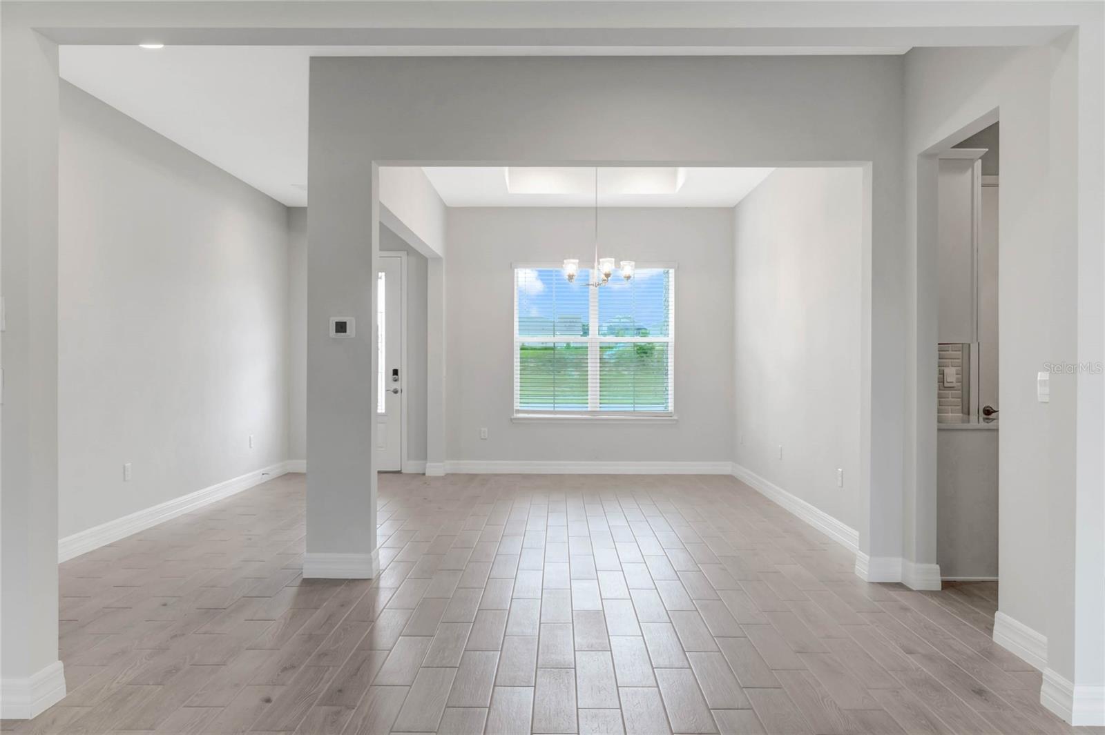 Image 2 of 35 For 3675 Malawi