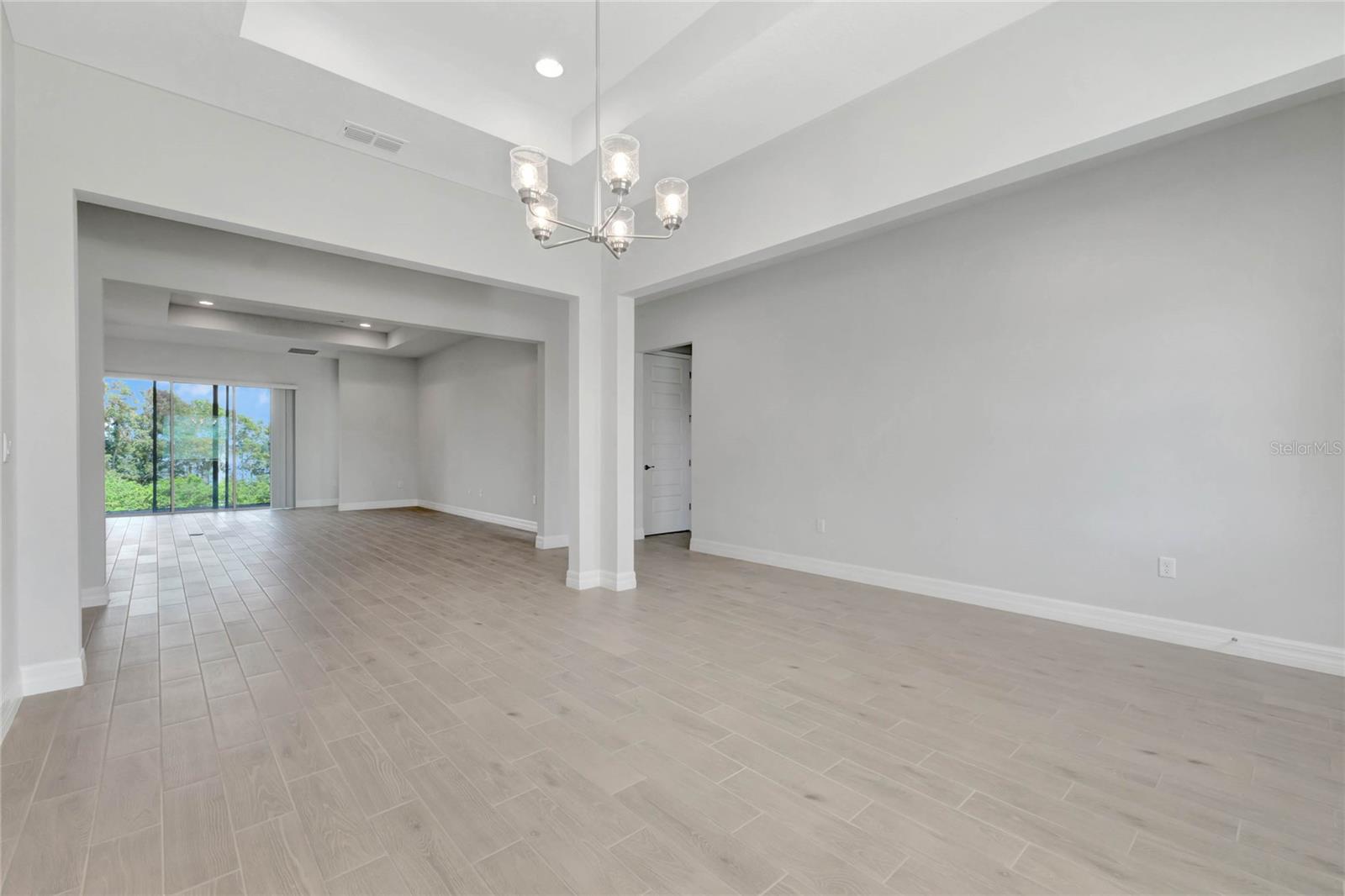 Image 5 of 35 For 3675 Malawi